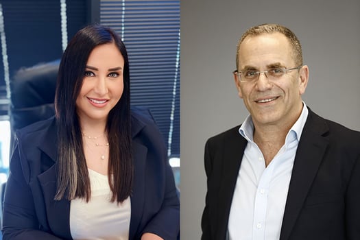מימין: עמוס רוקח, משנה למנכ״ל ומנהל אגף מכירות סוכנים, מנורה מבטחים ביטוח צילום: יעל צור; סנדרה אורן, משנה למנכ״ל ומנהלת אגף תפעול ושירות, מנורה מבטחים פנסיה וגמל צילום: יח״צ